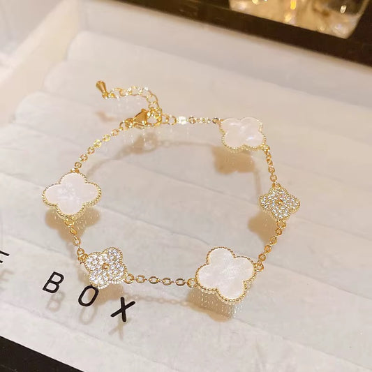 Clover Armband Pearl